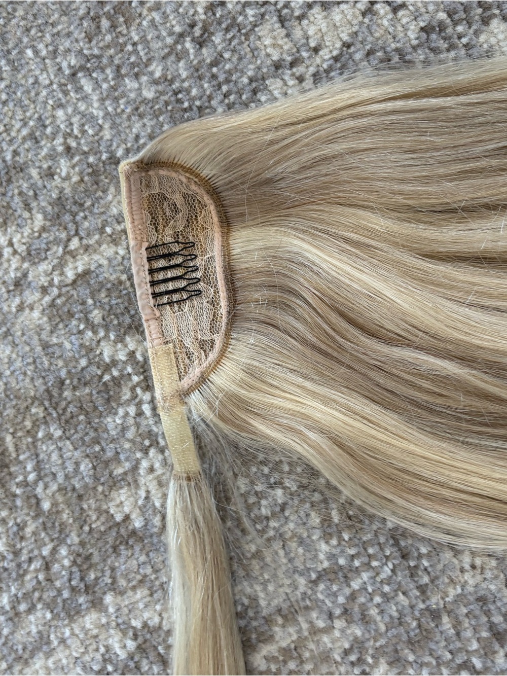 Halo Blonde Halo-Style ponytail Extension - Picture 4 of 5